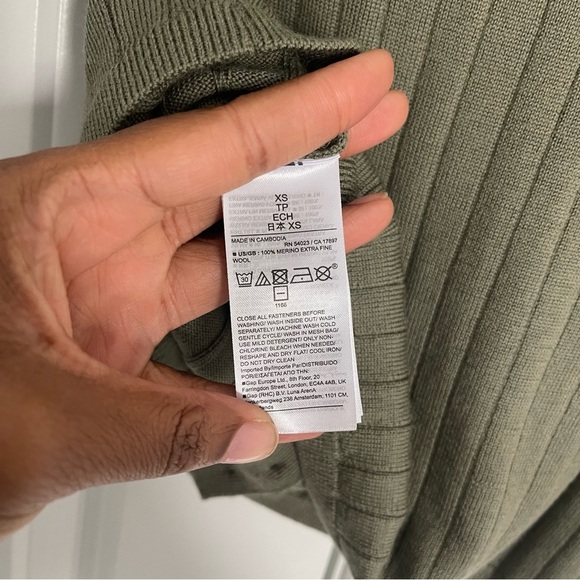 Banana Republic Nezha Merino Cardigan - Picture 7 of 7